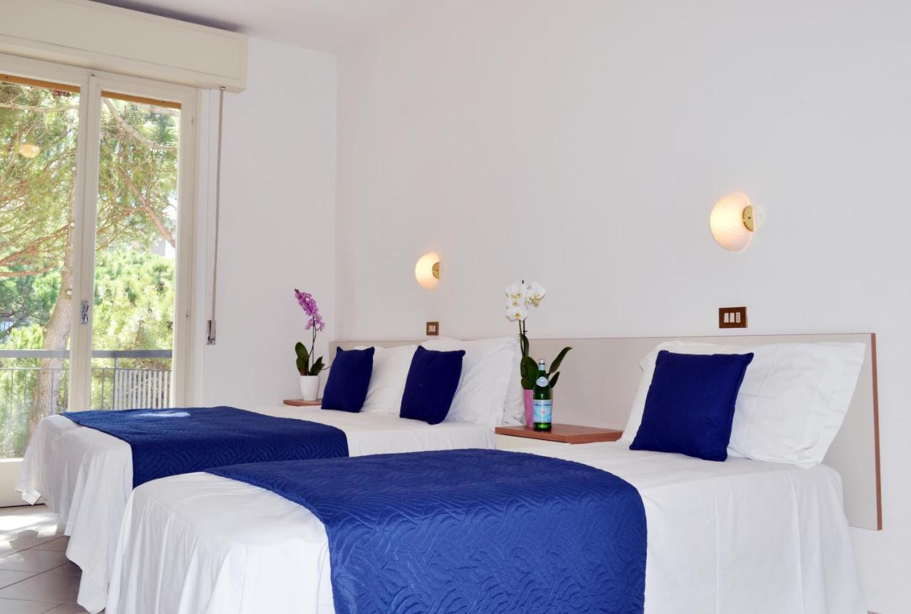 Hotel Elefantino Grey - Free Breakfast & Brunch Until 13-00 - Vicinissimi A Mirabilandia Milano Marittima Eksteriør billede