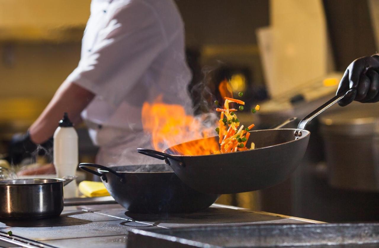 Hotel Elefantino Grey - Free Breakfast & Brunch Until 13-00 - Vicinissimi A Mirabilandia Milano Marittima Eksteriør billede